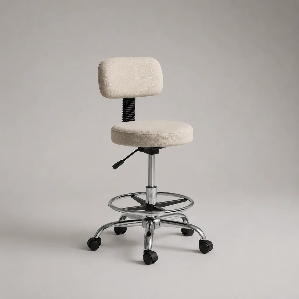 Sedia girevole regolabile in tessuto beige e metallo con schienale, poggiapiedi e ruote, 60 x 60 x 93-113 cm