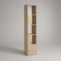 Libreria a colonna in truciolare melaminico rovere chiaro con 4 vani aperti e anta, 30 × 30 × 180 cm