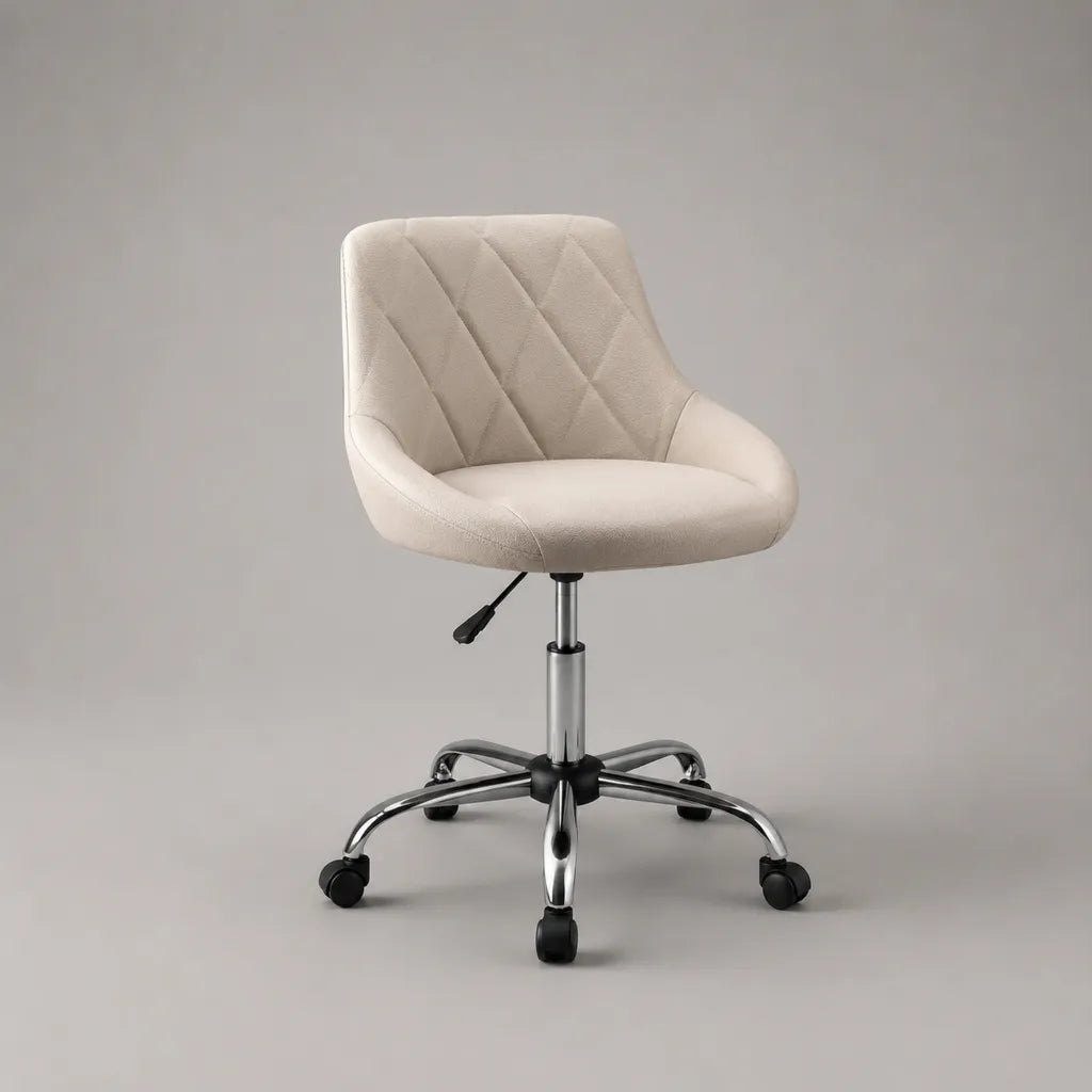 Sedia da ufficio girevole regolabile in poliestere bouclé beige con base in acciaio cromato, 59 × 58 × 81-91 cm